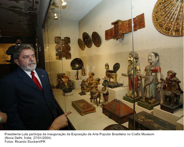 Presiente Lula participa da inauguração da exposição de arte popular brasileira, no Crafs Museum.