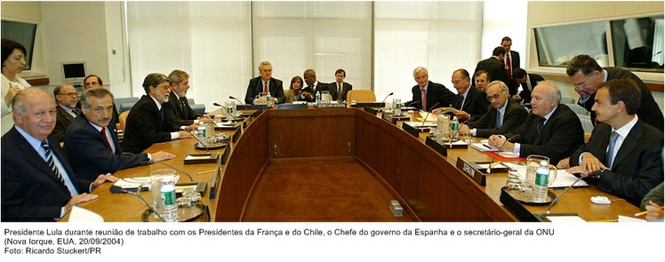 Presidente Lula durante reunião de trabalho com os presidente da França e do Chile, o chefe do gov. da Espanha e o secretário-geral da ONU.