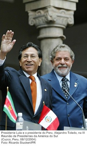 Presidente Lula e o presidente do Peru, Alejandro Toledo, na III Reunião de Presidentes da América do Sul.