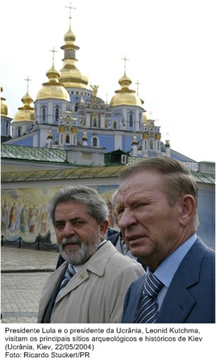 Presidente Lula e o presidente da Ucrânia, Leonid Kutchma, visitam os principais sítios arqueologicos e históricos de Kiev.