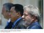 Presidente Lula, Hugo Cháves e Néstor Kirchner ao final da reunião tripartite.