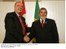 Presidente Lula cumprimenta o primeiro-ministro do Canadá, Paul Martin.