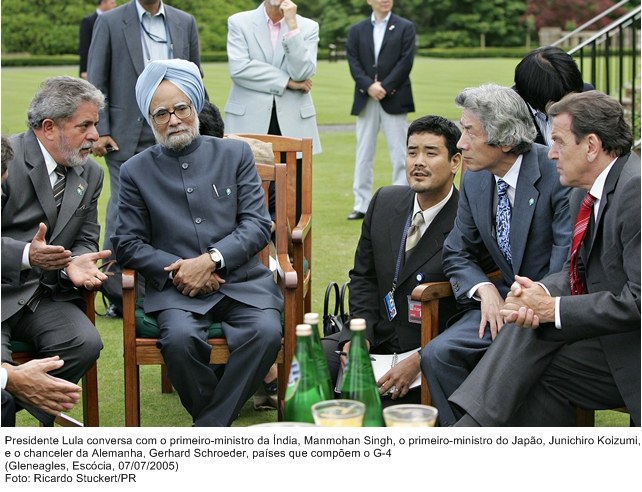 Presidente Lula e o primeiro-ministro da Índia, Manmohan Singh e do Japão, Junichiro Kolzumi e o chanceler da Alemanha Gerhard Schroder, G 4.