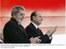 Presidente Lula e o presidente da França, Jacques Chirac aplaudem apresentação do desfile militar em comemoração a Data Nacional Francesa.