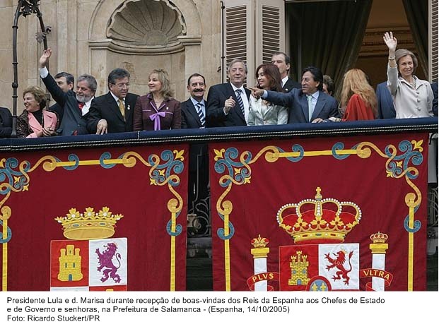 Presidente Lula e dona Marisa durante recepção de boas-vindas dos reis da Espanha aos chefes de estado e de governo.