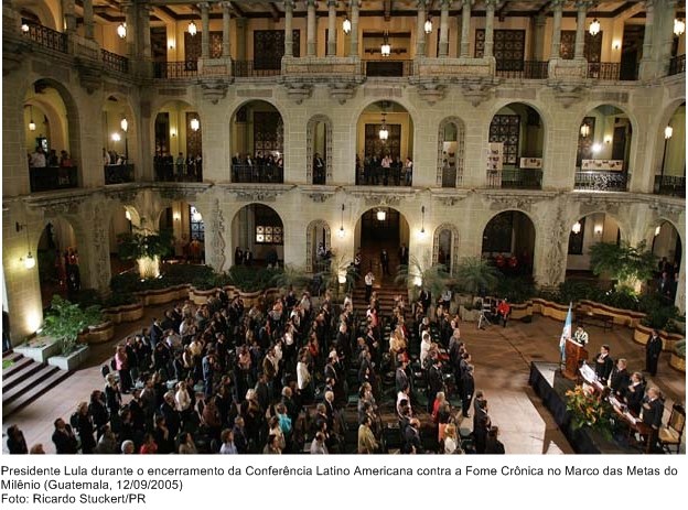 Presidente Lula durante o encerramento da Conferência Latino Americana Contra a Fome Crônica no Marco das Metas do Milênio.