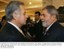 Presidente Lula e cumprimentado pelo presidente da Guatemala, Oscar Berger, na reunião privada do Sistema de Integração Centro-Americana e do Brasil-SICA.