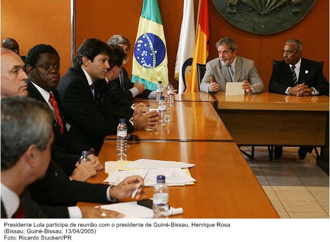 Presidente Lula participa de reunião com o presidente da Guiné-Bissau, Henrique Rosa.