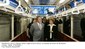 Presidente Lula e dona Marisa visitam vagão da linha Ginza, na estação de metrô de Shimbashi.