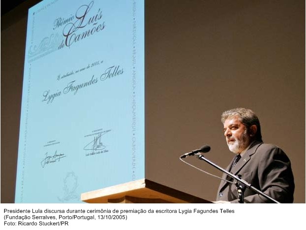 Presidente Lula discursa durante cerimônia de premiação da escritora Lygia Fagundes Telles.