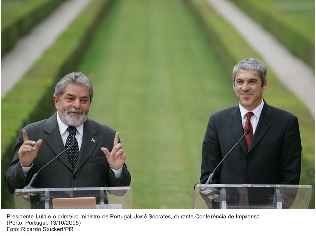 Presidente Lula e o primeiro-ministro de Portugal, José Sócrates, durante conferência de imprensa.