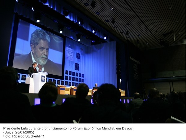 Presidente Lula durante pronunciamento no Fórum Econômico Mundial, em Davos.