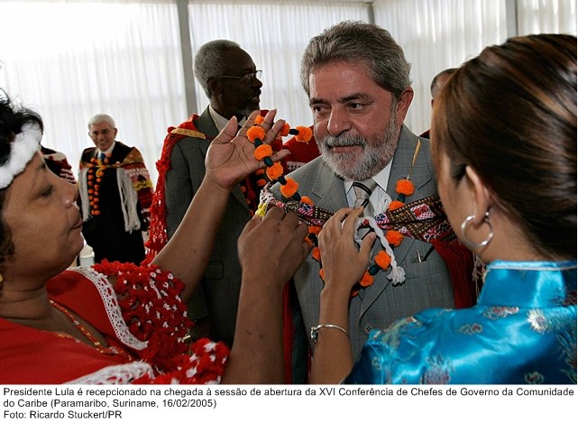 Presidente Lula é recepcionado na chegada à sessão de abertura da XVI Conferência de Chefes de Governo da Comunidade do Caribe.