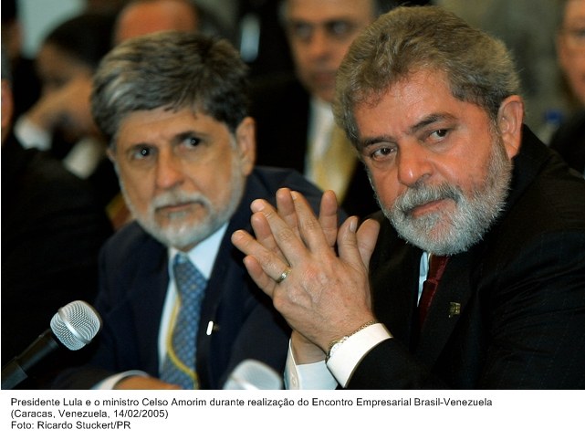 Presidente Lula e o ministro Celso Amorim durante realização do encontro empresarial Brasil-Venezuela.