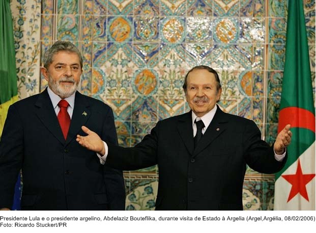 Presidente Lula e o presidente da Argélia, Abdelaziz Bouteflika, durante visita de estado à Argélia.
