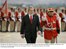 Presidente Lula passa em revista as tropas, na Bolívia, onde participa da II Reunião de Chefes de Estado e de Governo dos Países da Comunidade Sul-Americana.