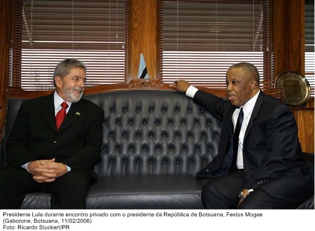 Presidente Lula durante encontro reservado com o presidente de Botsuana, Festus Mogae.