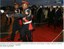 Presidente Lula é recebido pelo presidente da República de Botsuana, Festus Mogae, ao chegar a Gaborone, capital do país.
