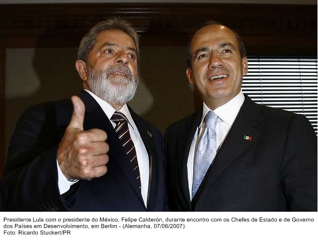 Presidente Lula com o presidente do México, Felipe Calderón, durante encontro com chefes de estado e de governo dos países em desenvolvimento.