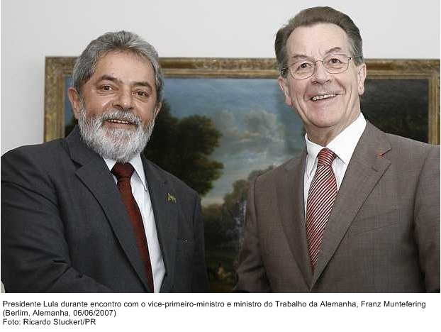 Presidente Lula durante encontro com o vice-primeiro ministro e ministro do Trabalho da Alemanha, Franz Muntefering.