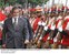 Presidente Lula passa em revista as tropas durante cerimônia de chegada a La Paz.