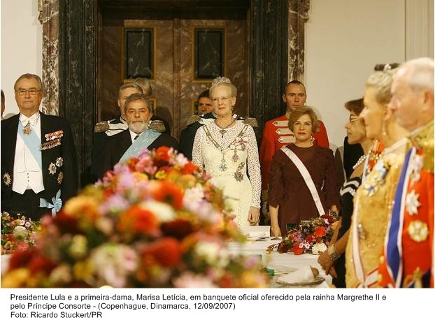 Presidente Lula e a primeira-dama Marisa Letícia, em banquete oficial oferecido pela rainha Margrethe II e  pelo príncipe Consorte.