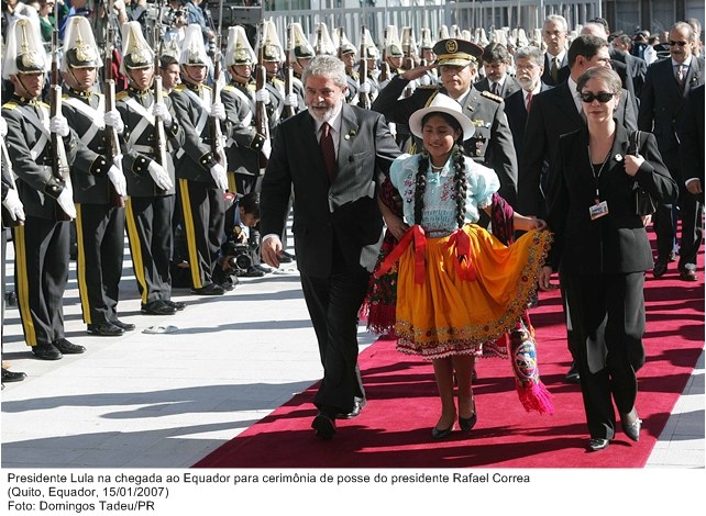 Presidente Lula na chegada ao Equador para a cerimônia de posse do presidente Rafael Correa.