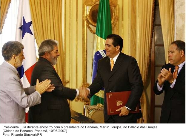 Presidente Lula durante encontro com o presidente do Panamá, Martín Torrijos, no Palácio das Garças.