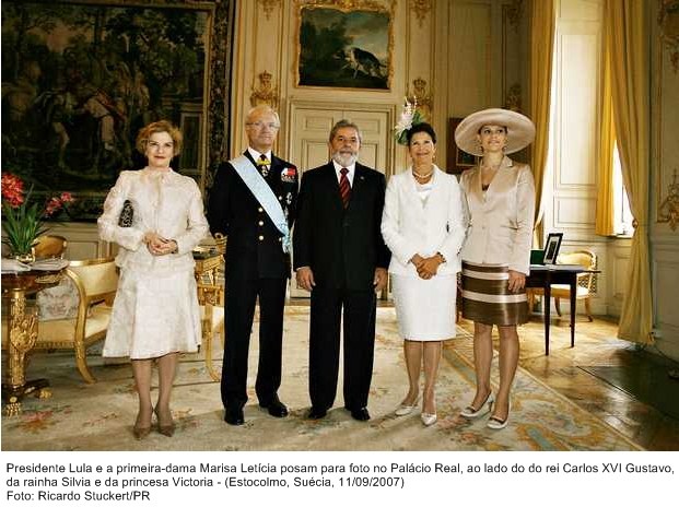 Presidente Lula e a primeira-dama, Marisa Letícia, no Palácio Real, ao lado do rei Carlos XVI Gustavo, da rainha Silvia e a princesa Victoria.