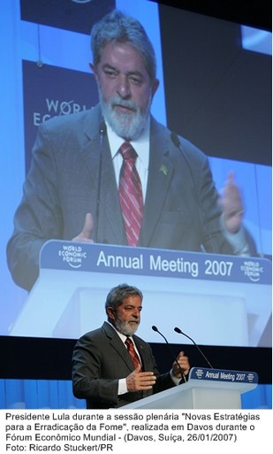 Presidente Lula durante sessão plenária Novas Estratégias para Erradicação da Fome, em Davos, durante o Fórum Econômico Mundial.