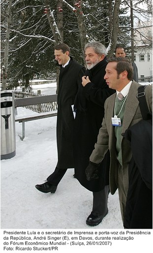 Presidente Lula e o secretário de Imprensa e Porta-Voz da Presidência da República, André Singer, em Davos, durante o Fórum Econômico Mundial.