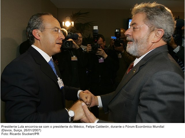 Presidente Lula encontra-se com o presidente do México, Felipe Calderón, durante o Fórum Econômico Mundial.