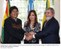 Presidente Lula, Cristina Kirchner e Evo Morales se cuprimentam durante reunião trilateral na residência oficial de Olivos.