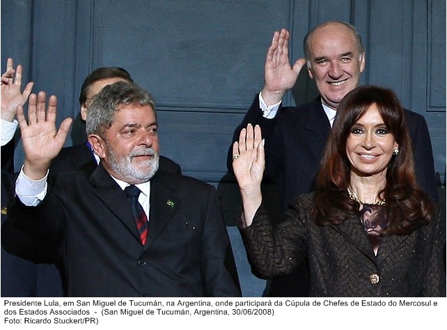 Presidente Lula, na Argentina, onde participará da Cúpula dos chefes do Mercosul e Estados Associados.