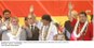 Presidente Lula, Evo Morales e Hugo Cháves, durante cerimônia de assinatura de acordo na Bolívia.