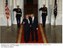 Presidente Lula na chegada ao jantar oferecido pelo presidente dos EUA, George W. Bush.