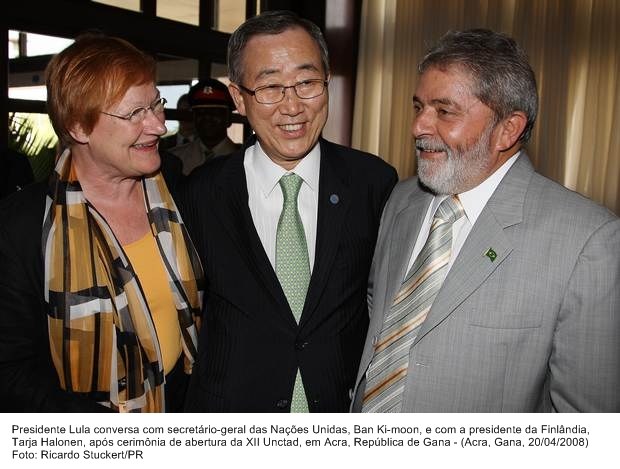 Presidente Lula conversa com o secretário-geral das Nações Unidas e com a presidente da Finlândia, Tarja Halonen, após abertura da XII Unctad.
