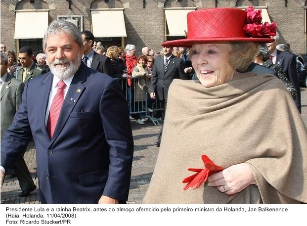 Presidente Lula e a rainha Beatrix, antes do almoço oferecido pelo primeiro-ministro da Holanda, Jan Balkenende.