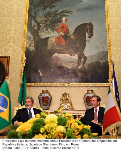 Presidente Lula durante encontro com o Presidente da Câmara dos Deputados da Itália, deputado Gianfranco Fini, em Roma.