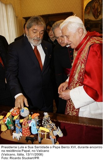 Presidente Lula e Sua Santidade o Papa Bento XVI, durante encontro na residência Papal no Vaticano.