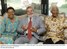 Presidente Lula, o ex-presidente da África do Sul, Nelso Mandela e sua esposa, Graça Machel, durante encontro em Maputo.