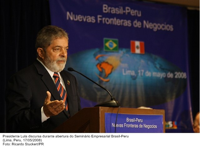 Presidente Lula discursa durante abertura do seminário Empresarial Brasil-Peru.