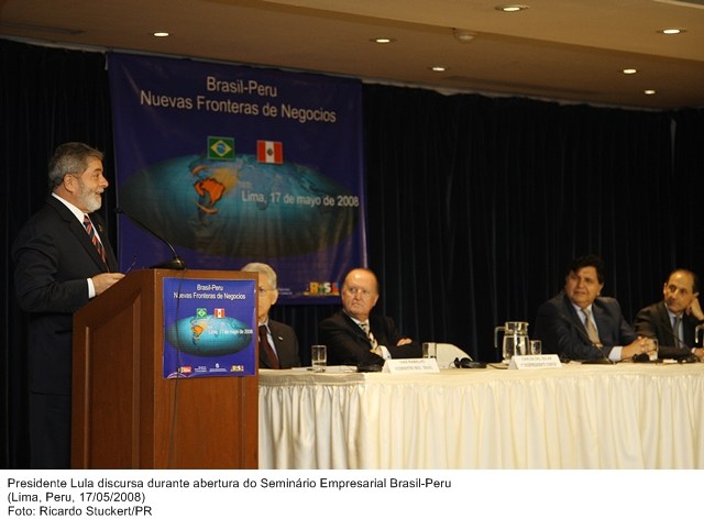 Presidente Lula discursa durante abertura do Seminário Empresarial Brasil-Peru.