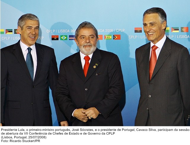 Presidente Lula, o primeiro-ministro português, José Sócrates e o presidente de Portugal, Cavaco Silva participam da sessão de abertura da CPLP.
