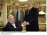Presidente Lula ao lado de Helmut Schmidt, ex-chanceler da Alemanha.