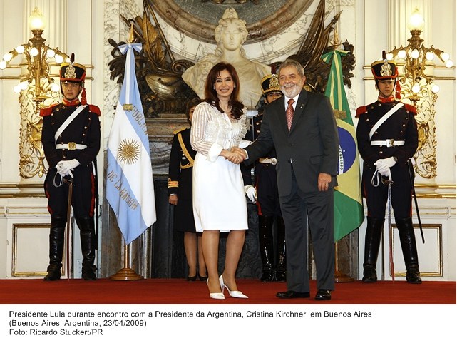 Presidente Lula durante encontro com a presidente da Argentina, Cristina Kirchner,  em Buenos Aires.