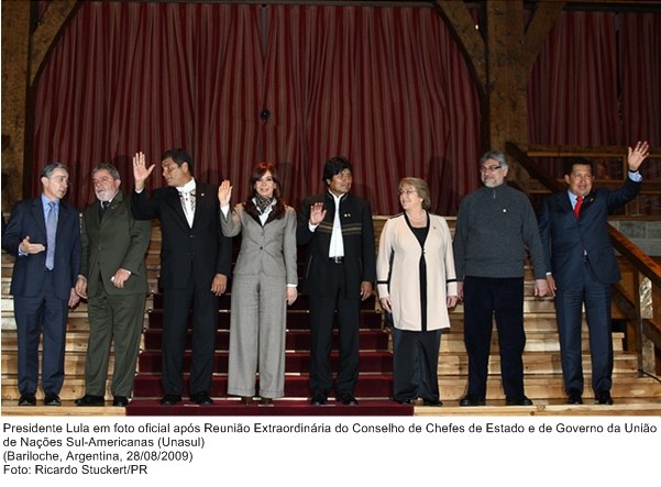Presidente Lula em foto oficial após Reunião Extraordinária da Unasul.