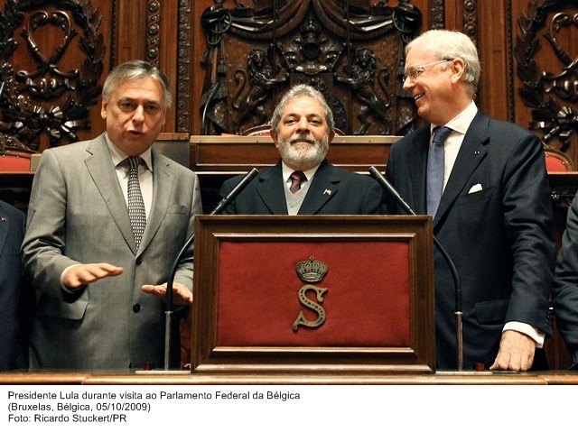 Presidente Lula durante visita ao parlamento Federal  da Bélgica.