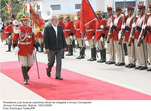 Presidente Lula durante cerimônia oficial de chegada a Arroyo Concepción.