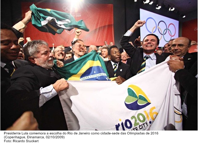 Presidente Lula comemora a escolha do cidade do Rio de Janeiro como cidade-sede das Olimpíadas de 2016.